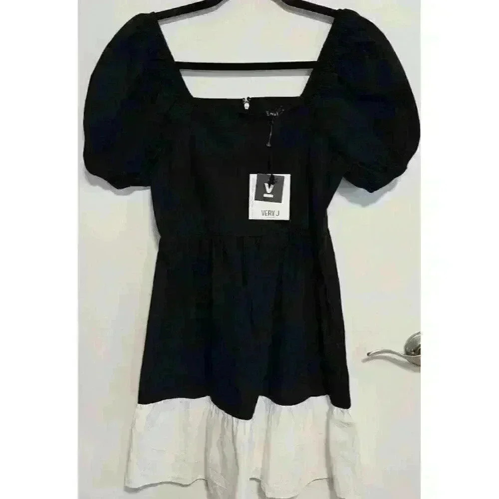 Very‎ J Party Dress Black with White Ruffle Puff Sleeves, Size S